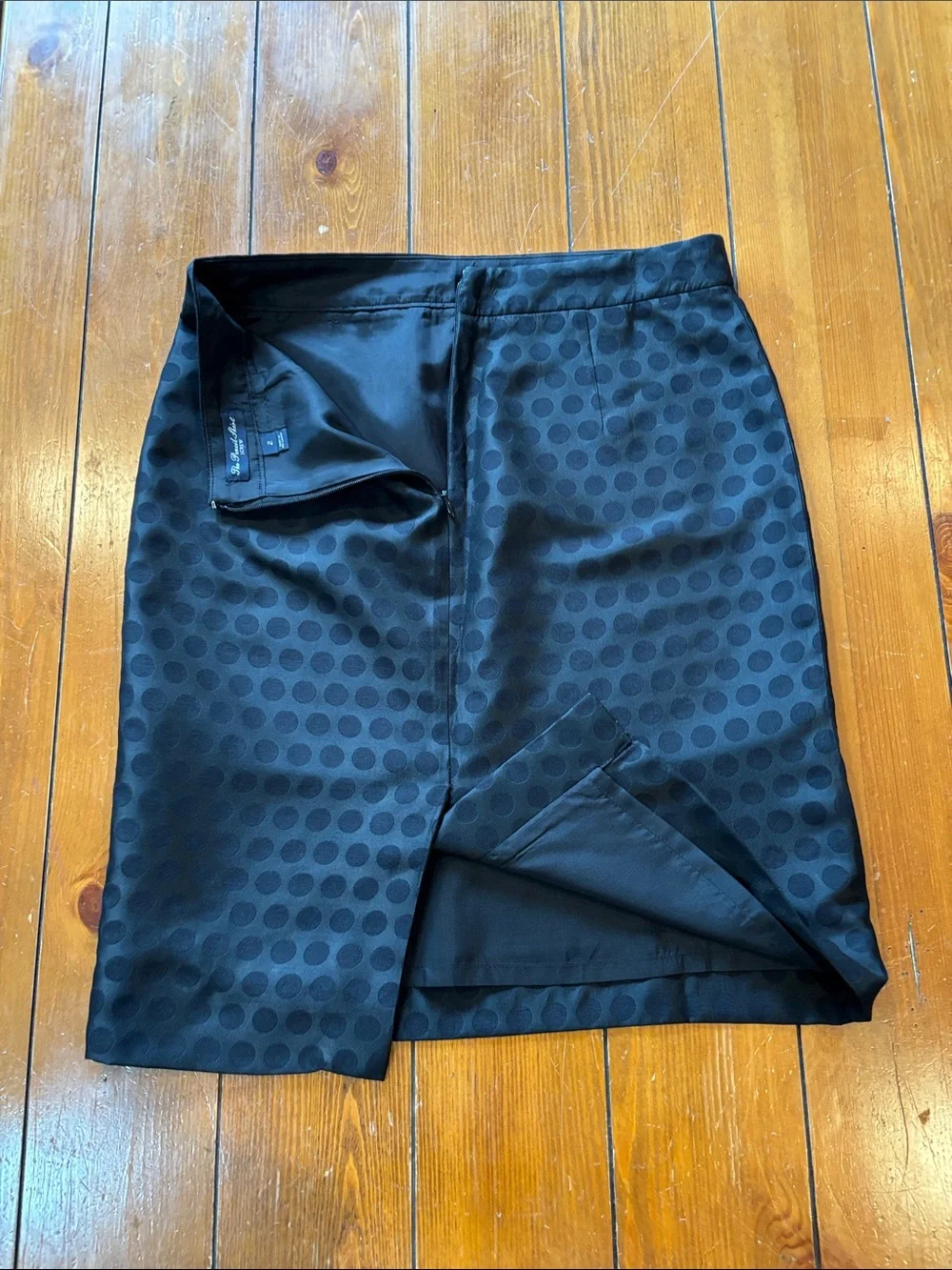 J. Crew Black On Black Polka Dot Pencil Skirt Size 2 EUC